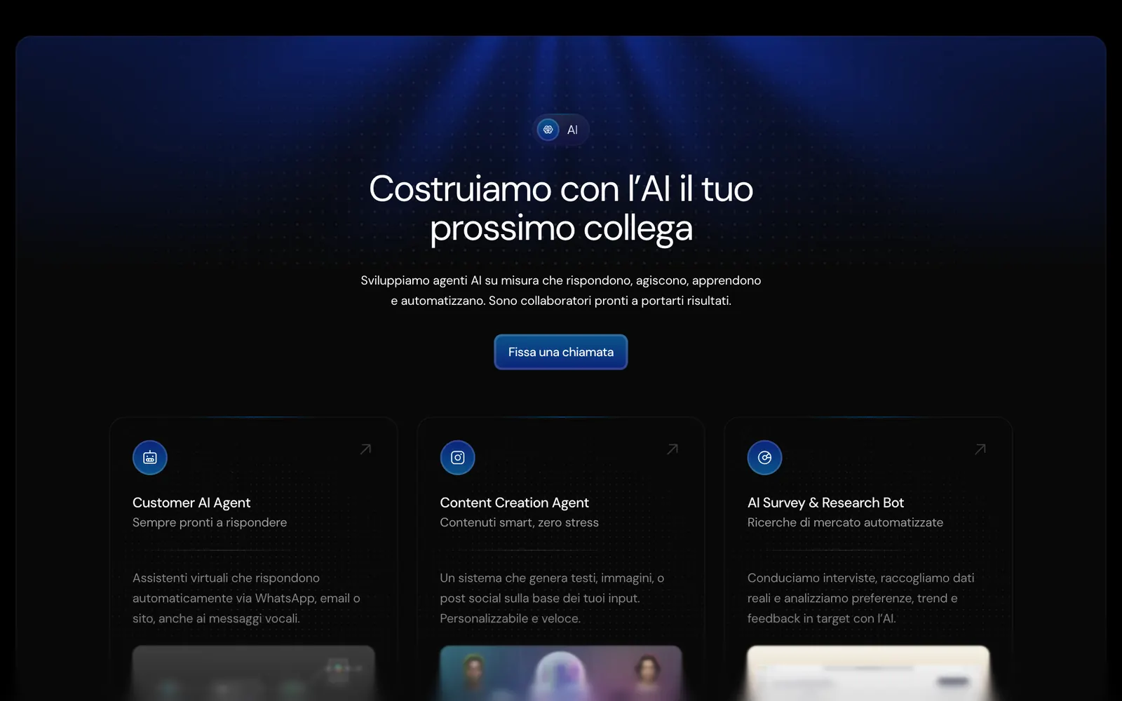 La sezione Costruiamo con l'AI il tuo prossimo collega: le schede degli agenti, Customer AI Agent, Content Creation Agent, AI Survey e Research Bot